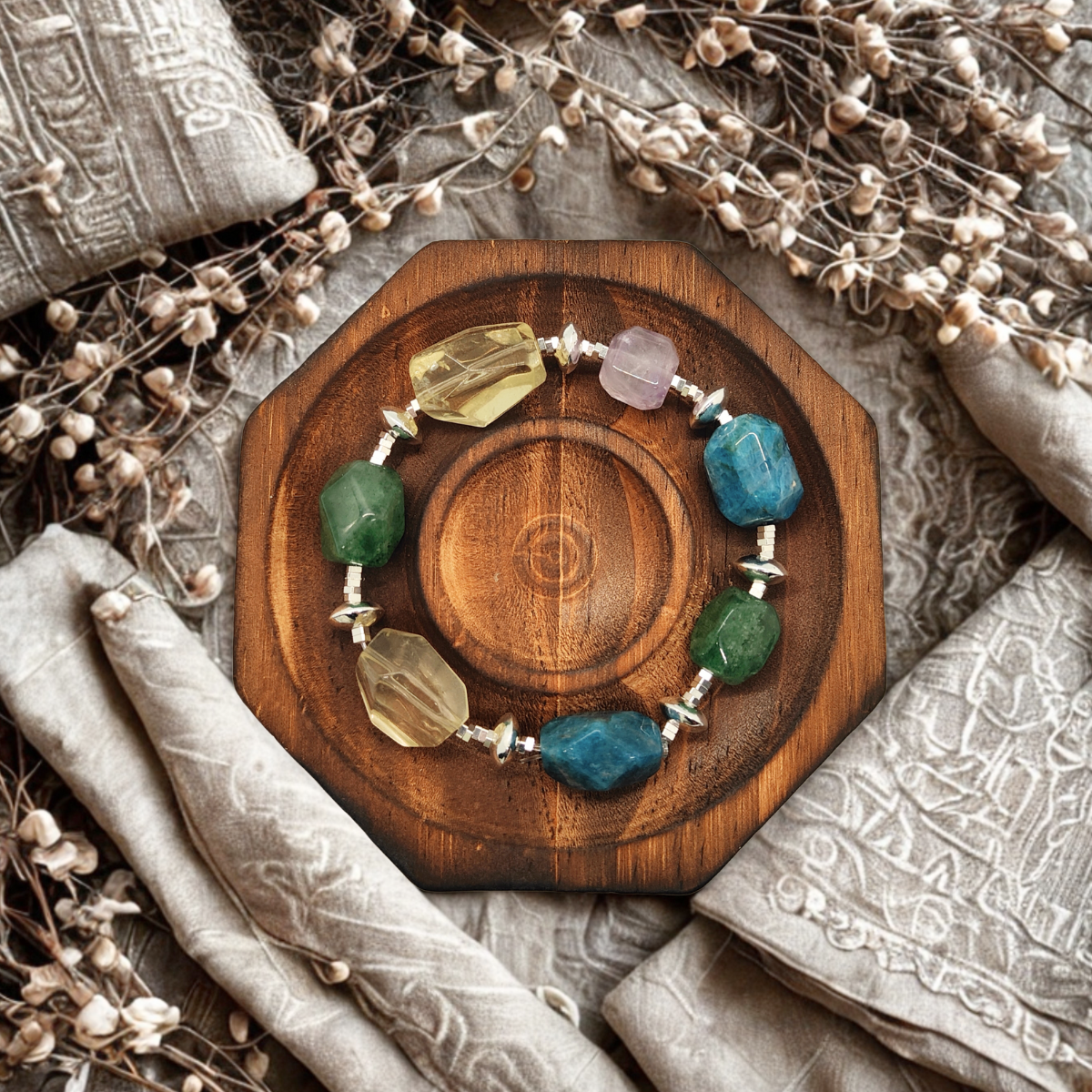 Crystal Force – Maßgeschneidertes Chakra-Energiearmband